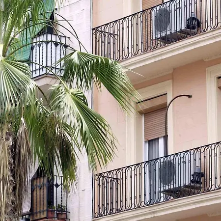 Serennia Sants Apartment *